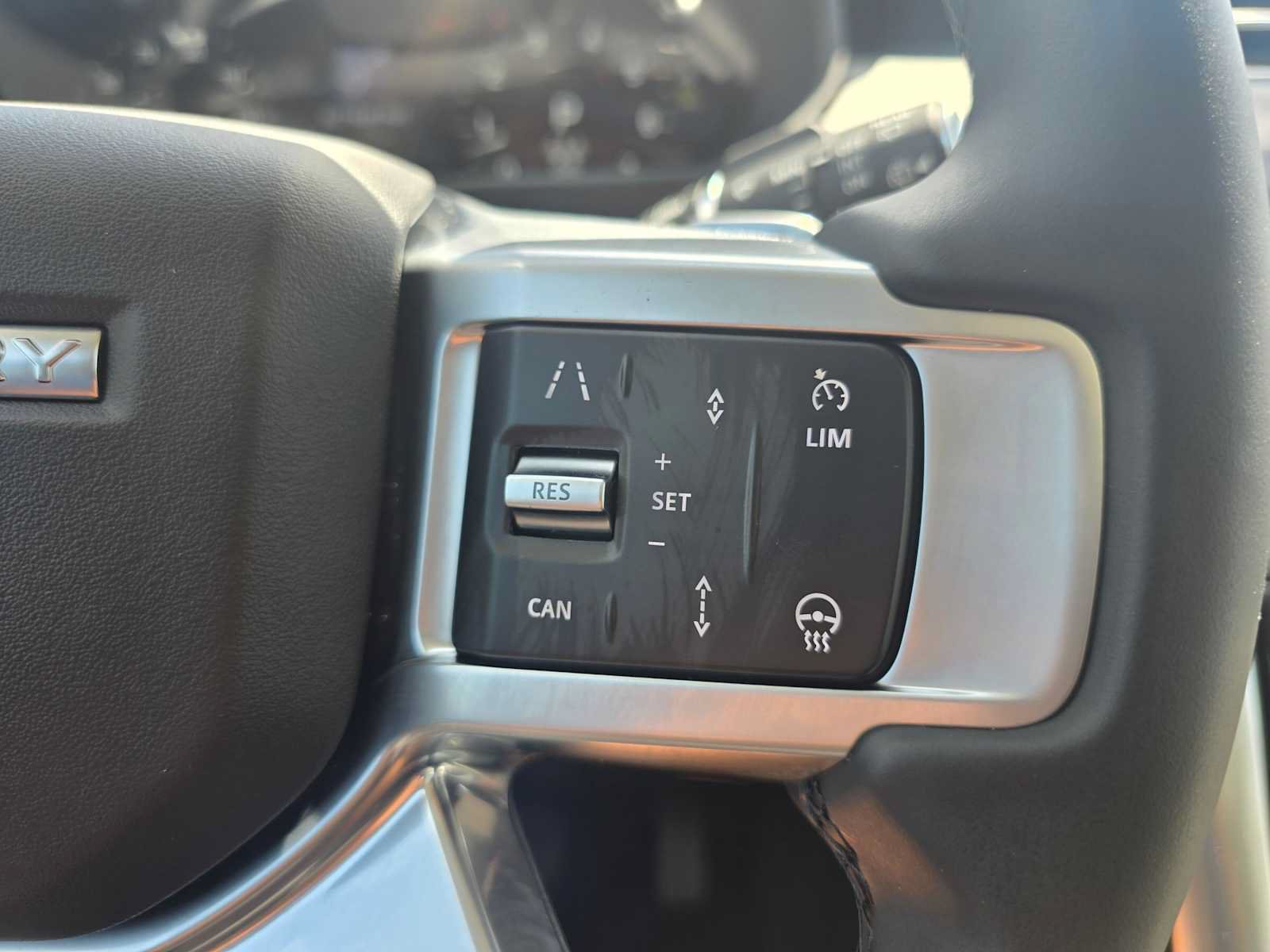 New 2026 Land Rover Discovery S AWD/4WD image 34
