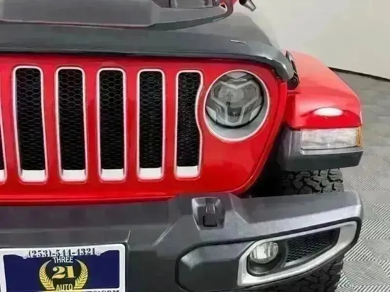 Used 2020 Jeep Wrangler Unlimited Sahara AWD/4WD image 6