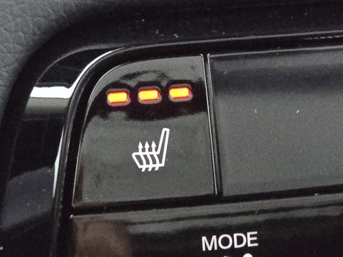 New 2025 Honda Pilot Touring image 8