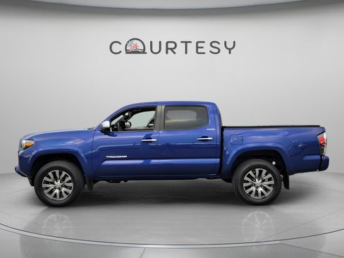 Certified 2023 Toyota Tacoma Limited image 2