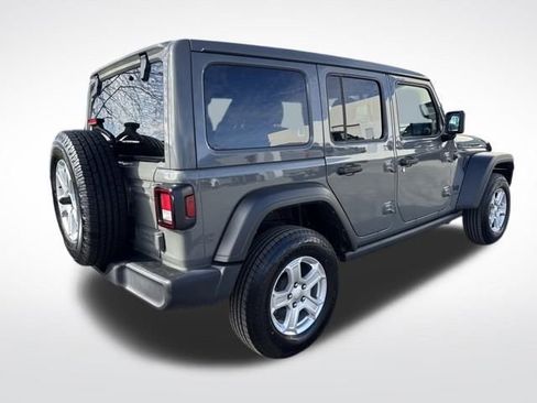 Used 2022 Jeep Wrangler Unlimited Sport w/ Sun And Sound Package image 6
