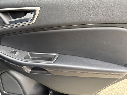 Used 2023 Ford Edge SEL w/ Convenience Package image 16