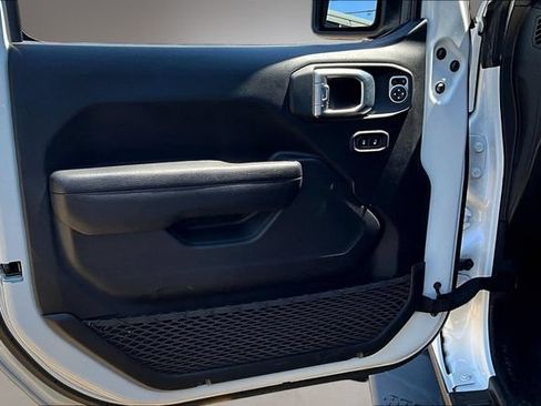 Used 2023 Jeep Gladiator Sport AWD/4WD image 21