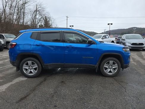 Used 2022 Jeep Compass Latitude image 7