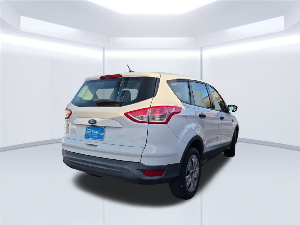Used 2015 Ford Escape S FWD image 3