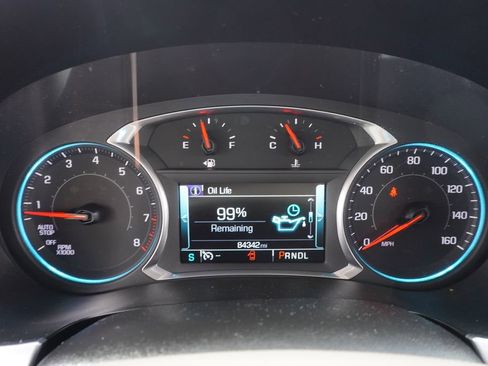 Used 2019 Chevrolet Traverse LT FWD image 21