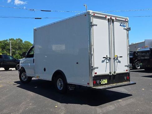 New 2026 Chevrolet Express 3500 w/ Power Convenience Package RWD image 17