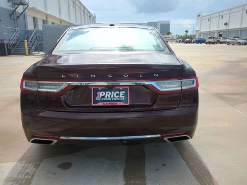 Used 2017 Lincoln Continental Select FWD image 7