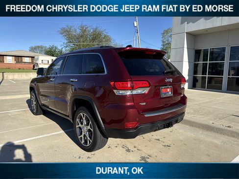 Used 2022 Jeep Grand Cherokee Limited w/ Trailer Tow Group IV image 3