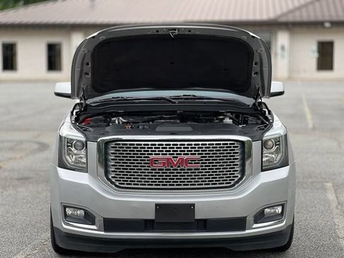Used 2016 GMC Yukon XL Denali w/ Open Road Package RWD image 44