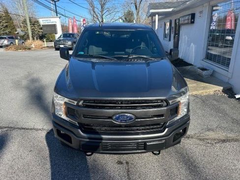 Used 2018 Ford F150 XLT w/ Equipment Group 302A Luxury image 9