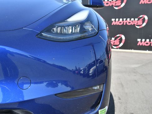 Used 2023 Tesla Model Y Long Range AWD/4WD image 11