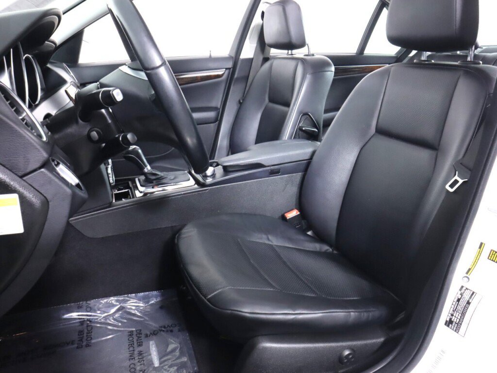 Used 2014 Mercedes-Benz C 300 4MATIC Sedan image 27