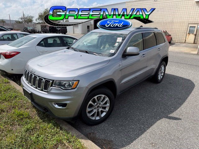 Used 2021 Jeep Grand Cherokee Laredo AWD/4WD image 1