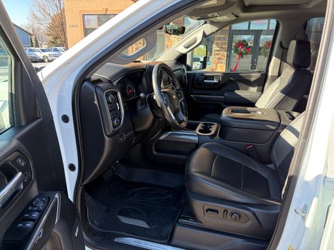 Used 2021 Chevrolet Silverado 2500 LTZ image 4