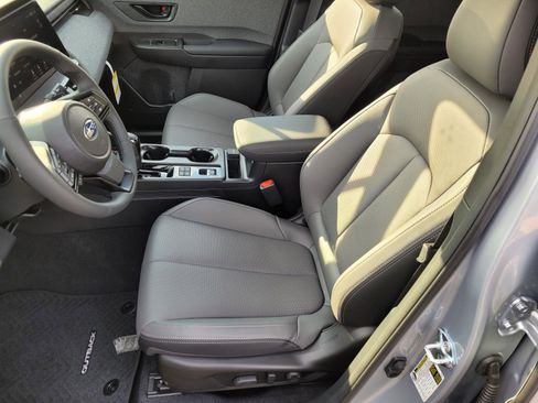 New 2026 Subaru Outback Limited image 3