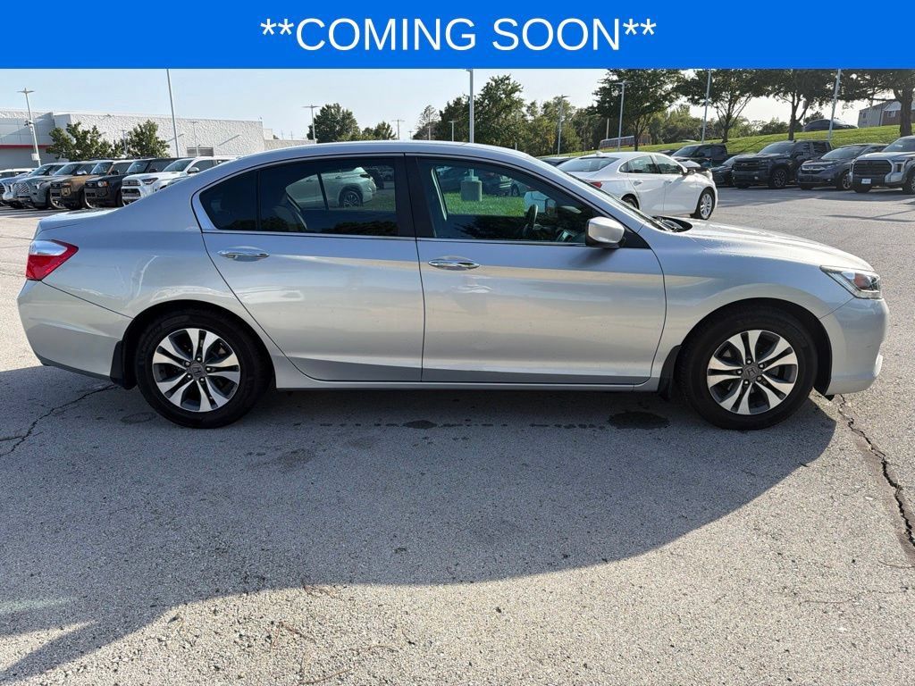 Used 2013 Honda Accord LX image 4