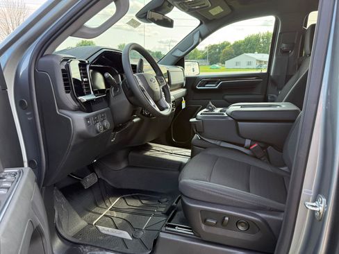 New 2026 Chevrolet Silverado 1500 RST w/ RST Select Package AWD/4WD image 13