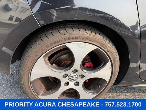 Used 2012 Volkswagen GTI 4-Door FWD image 11