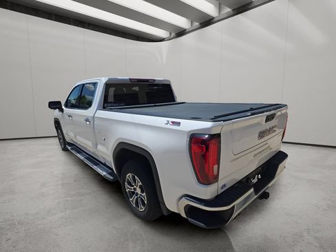 Used 2022 GMC Sierra 1500 SLT w/ SLT Convenience Package AWD/4WD image 3