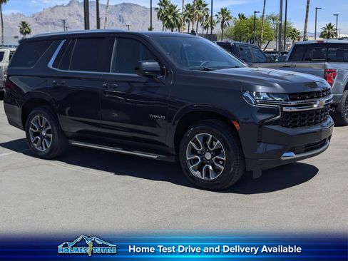 Used 2023 Chevrolet Tahoe LS RWD image 1