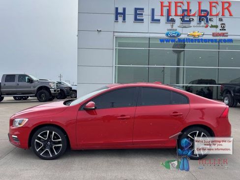 Used 2017 Volvo S60 T5 Dynamic w/ Vision Package image 1