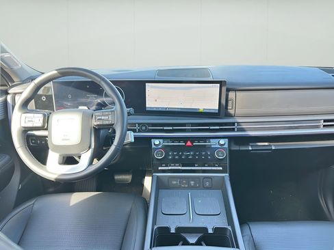 Used 2024 Hyundai Santa Fe Limited FWD image 12