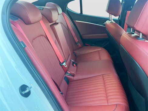 Used 2024 Genesis G70 3.3T Advanced image 28