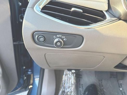 Used 2024 Chevrolet Malibu LT image 18