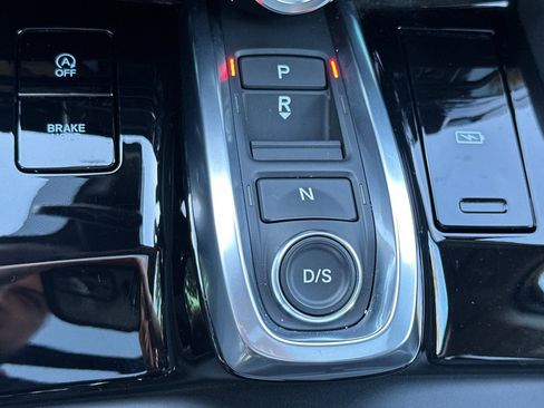 Certified 2025 Acura MDX FWD w/ Technology Package image 28