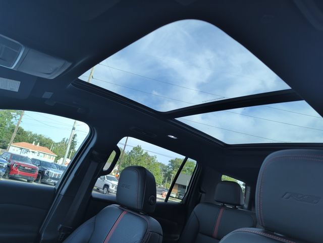 Used 2026 Chevrolet Traverse RS w/ LPO, Floor Liner Package AWD/4WD image 4
