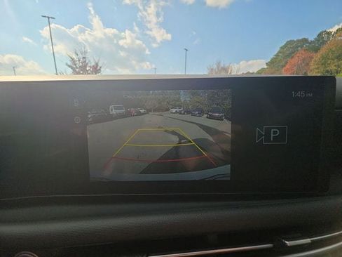 Certified 2025 Hyundai Tucson SE image 33