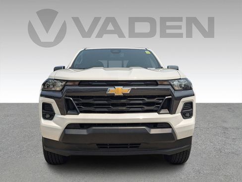 New 2024 Chevrolet Colorado LT w/ LT Convenience Package II image 23