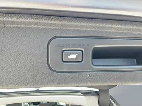 Used 2023 Honda Odyssey Elite image 48