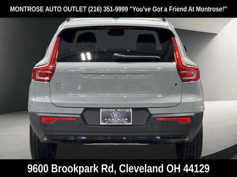 New 2026 Volvo XC40 B5 Plus w/ Protection Package Premier AWD/4WD image 4