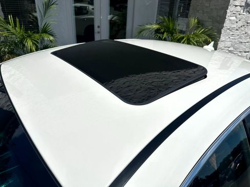 Used 2016 Maserati Ghibli S image 10