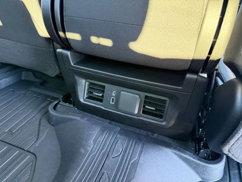 New 2026 GMC Sierra 1500 Elevation image 16