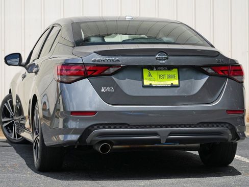 Used 2023 Nissan Sentra SR w/ SR Premium Package FWD image 5