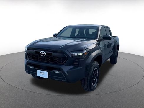 Used 2025 Toyota Tacoma TRD Off-Road image 4