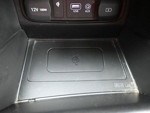 Used 2020 Hyundai Santa Fe SEL w/ Convenience + Premium Package image 32