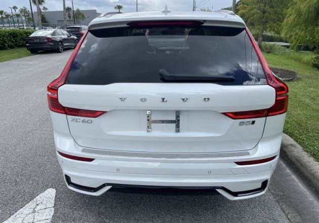 Used 2024 Volvo XC60 B5 Plus w/ Protection Package Premier AWD/4WD image 5