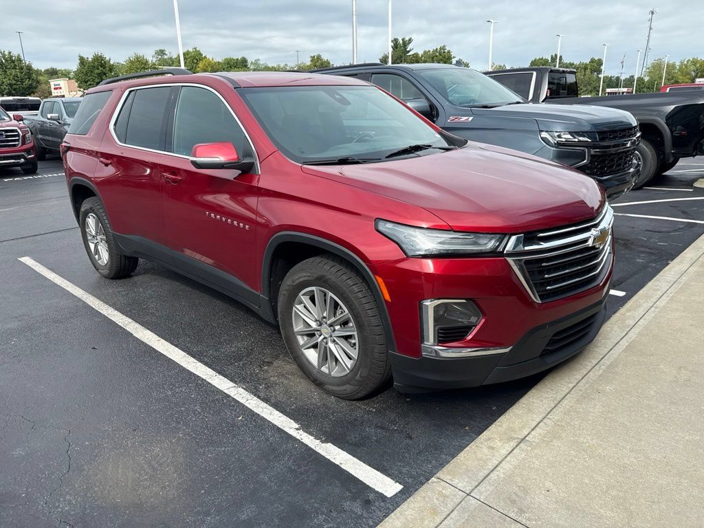Used 2022 Chevrolet Traverse LT FWD image 5