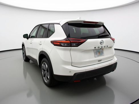 Used 2025 Nissan Rogue SV FWD image 6