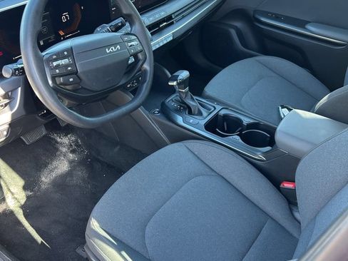 Used 2025 Kia K4 FWD image 8