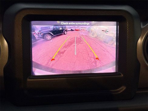 Used 2023 Jeep Wrangler Sport S image 15