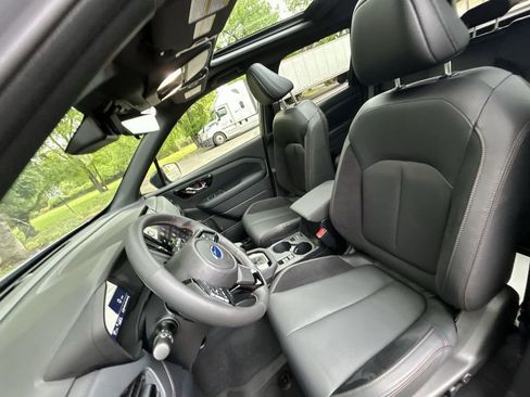 Certified 2025 Subaru Forester Touring w/ Touring Package AWD/4WD image 15