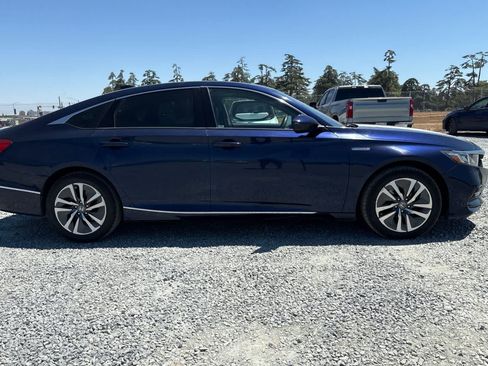 Used 2020 Honda Accord EX image 9