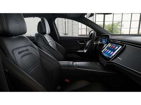 New 2026 Mercedes-Benz E 53 AMG e 4MATIC Sedan image 4