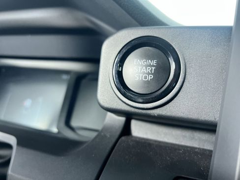 Used 2025 Toyota Tacoma SR image 21