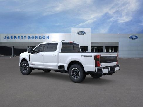 New 2026 Ford F250 Platinum w/ Tremor Off-Road Package AWD/4WD image 4